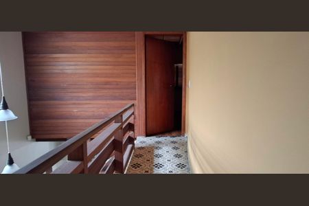 Casa para alugar com 250m², 3 quartos e 6 vagasCorredor 