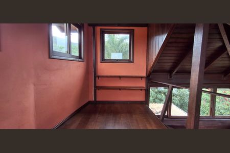 Casa para alugar com 250m², 3 quartos e 6 vagasQuarto