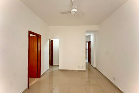 Sala de apartamento para alugar com 2 quartos, 70m² em Flamengo, Rio de Janeiro