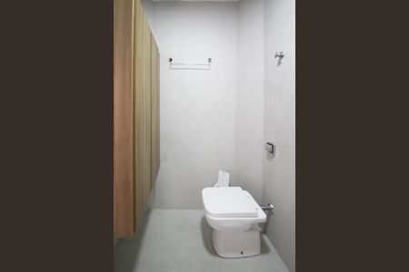 Apartamento para alugar com 72m², 2 quartos e 1 vaga Apartamento para alugar com 72m², 2 quartos e 1 vagaBanheiro social