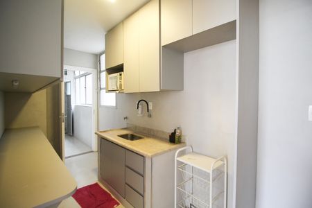 Cozinha de apartamento para alugar com 2 quartos, 72m² em Vila Nova Conceição, São Paulo