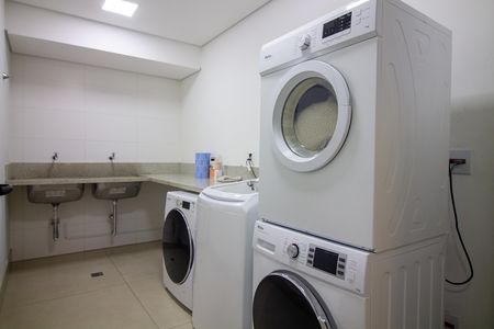 Apartamento para alugar com 41m², 1 quarto e 1 vaga Apartamento para alugar com 41m², 1 quarto e 1 vagaÁrea comum - Lavanderia