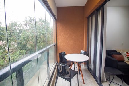 Apartamento para alugar com 41m², 1 quarto e 1 vaga Apartamento para alugar com 41m², 1 quarto e 1 vagaVaranda