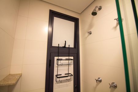 Banheiro de apartamento para alugar com 1 quarto, 41m² em Santo Amaro, São Paulo