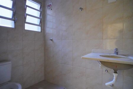 Banheiro  de apartamento para alugar com 2 quartos, 78m² em Centro Histórico, Porto Alegre