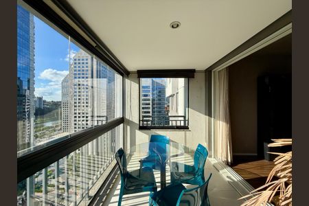 Apartamento para alugar com 69m², 1 quarto e 1 vaga Apartamento para alugar com 69m², 1 quarto e 1 vagaSacada