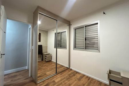 Quarto 2 de apartamento para alugar com 2 quartos, 48m² em Vila Siqueira, São Paulo