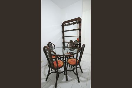 Apartamento para alugar com 75m², 2 quartos e 1 vaga Apartamento para alugar com 75m², 2 quartos e 1 vagaSala