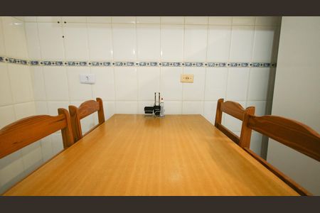 Apartamento para alugar com 75m², 2 quartos e 1 vaga Apartamento para alugar com 75m², 2 quartos e 1 vagaCozinha