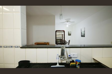 Cozinha de apartamento para alugar com 2 quartos, 75m² em Canto do Forte, Praia Grande