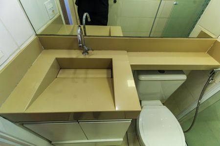 Banheiro da Suíte 2 de apartamento para alugar com 2 quartos, 56m² em Mooca, São Paulo