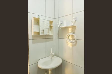 Casa de condomínio para alugar com 45m², 2 quartos e sem vagaBanheiro