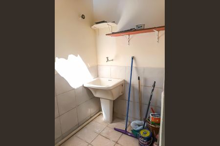 Casa de condomínio para alugar com 45m², 2 quartos e sem vagaÁrea de Serviço