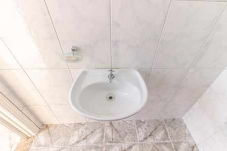 Banheiro de casa para alugar com 1 quarto, 100m² em Vila Prudente, São Paulo