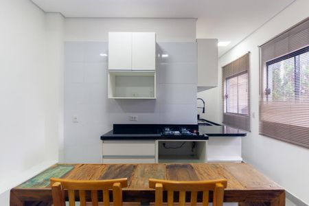 Sala/Cozinha de casa de condomínio para alugar com 1 quarto, 47m² em Vila Ema, São Paulo