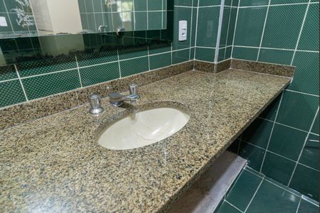 Apartamento à venda com 168m², 3 quartos e 1 vagaBanheiro da Suíte