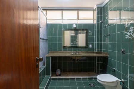 Apartamento à venda com 168m², 3 quartos e 1 vagaBanheiro da Suíte