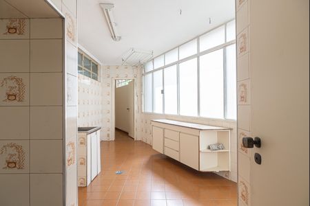 Apartamento à venda com 168m², 3 quartos e 1 vagaÁrea de Serviço