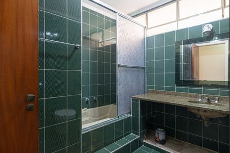 Apartamento à venda com 168m², 3 quartos e 1 vagaBanheiro da Suíte