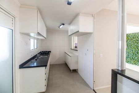 Apartamento para alugar com 156m², 3 quartos e 2 vagas Apartamento para alugar com 156m², 3 quartos e 2 vagasCozinha