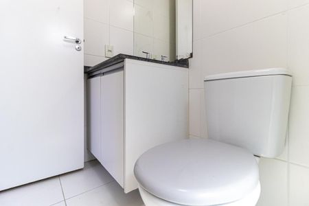 Apartamento para alugar com 28m², 1 quarto e sem vaga Apartamento para alugar com 28m², 1 quarto e sem vagaBanheiro da Suíte