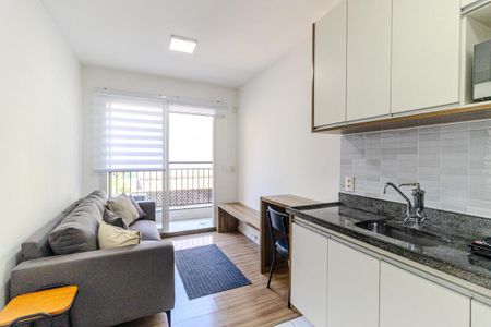 Sala e Cozinha de apartamento para alugar com 1 quarto, 28m² em República, São Paulo
