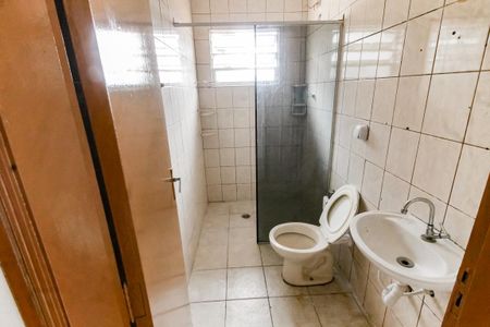Casa para alugar com 100m², 2 quartos e 1 vaga Casa para alugar com 100m², 2 quartos e 1 vagaBanheiro