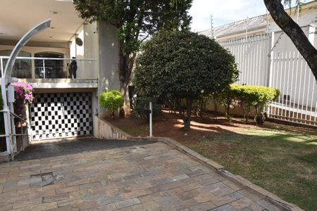 entrada da garagem do predio de apartamento à venda com 3 quartos, 207m² em Centro, Jundiaí