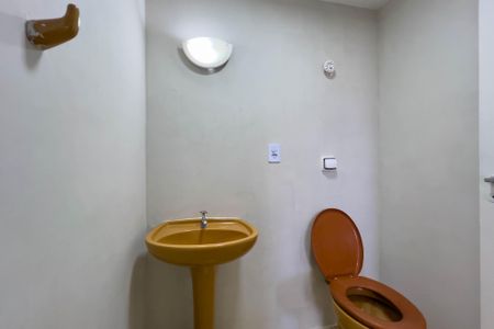 Banheiro de apartamento à venda com 1 quarto, 31m² em Liberdade, São Paulo