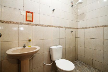 Casa para alugar com 43m², 1 quarto e sem vaga Casa para alugar com 43m², 1 quarto e sem vagaBanheiro