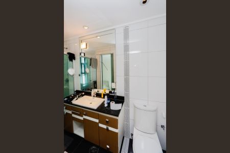 Banheiro da Suíte de kitnet/studio à venda com 1 quarto, 49m² em Brooklin Paulista, São Paulo