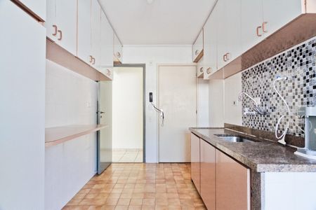 Apartamento à venda com 98m², 3 quartos e 1 vagaCozinha