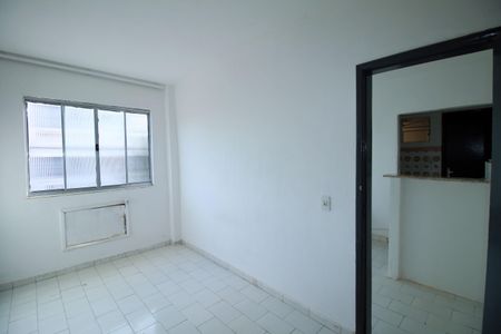 Quarto de apartamento para alugar com 1 quarto, 50m² em Braz de Pina, Rio de Janeiro