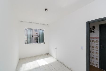 Sala de apartamento para alugar com 1 quarto, 50m² em Braz de Pina, Rio de Janeiro