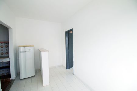 Sala de apartamento para alugar com 1 quarto, 50m² em Braz de Pina, Rio de Janeiro