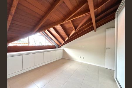 Quarto 1 de apartamento para alugar com 2 quartos, 150m² em Lagoa da Conceição, Florianópolis