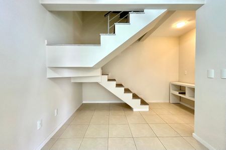 Sala 2 de apartamento para alugar com 2 quartos, 150m² em Lagoa da Conceição, Florianópolis