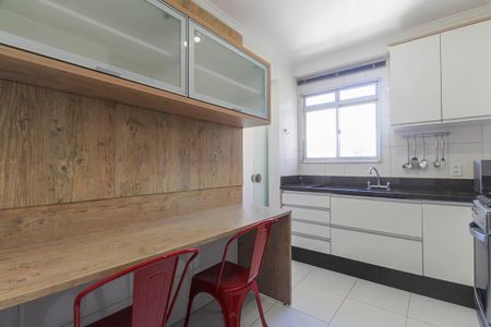 Apartamento à venda com 80m², 3 quartos e 2 vagasCozinha