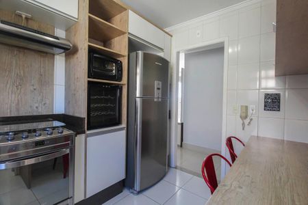 Apartamento à venda com 80m², 3 quartos e 2 vagasCozinha