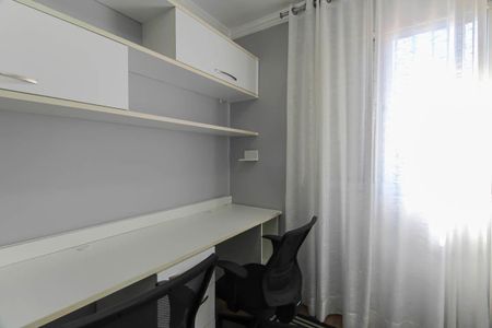 Apartamento à venda com 80m², 3 quartos e 2 vagasQuarto 2