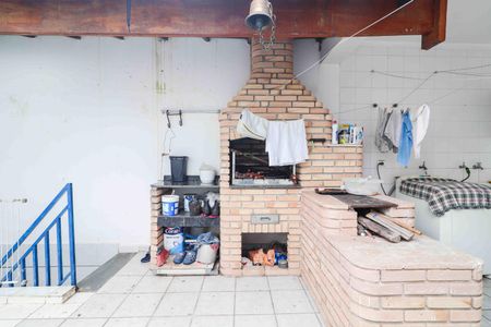 Casa à venda com 226m², 3 quartos e 5 vagas Casa à venda com 226m², 3 quartos e 5 vagasQuintal e Lavanderia