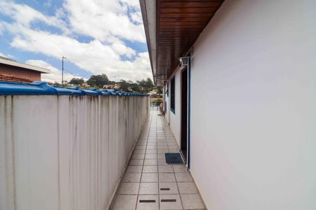 Casa à venda com 226m², 3 quartos e 5 vagas Casa à venda com 226m², 3 quartos e 5 vagasQuintal