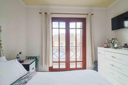 Casa à venda com 226m², 3 quartos e 5 vagas Casa à venda com 226m², 3 quartos e 5 vagasSuíte