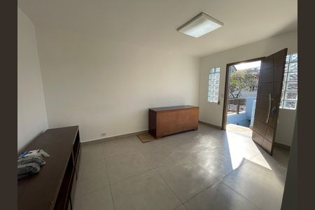 Sala de casa para alugar com 1 quarto, 45m² em Jardim Peri Peri, São Paulo