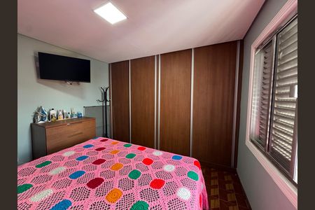 Quarto 1 de casa para alugar com 4 quartos, 125m² em Bussocaba, Osasco