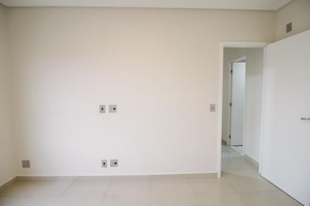 Apartamento para alugar com 70m², 2 quartos e 1 vagaSuíte