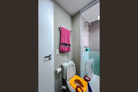 Apartamento à venda com 130m², 3 quartos e 2 vagas Apartamento à venda com 130m², 3 quartos e 2 vagasBanheiro da Suíte 2