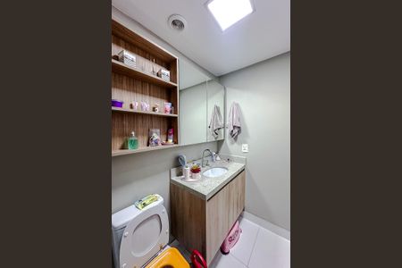 Apartamento à venda com 130m², 3 quartos e 2 vagas Apartamento à venda com 130m², 3 quartos e 2 vagasBanheiro da Suíte 3