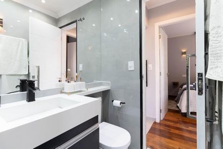 Apartamento à venda com 65m², 2 quartos e 1 vaga Apartamento à venda com 65m², 2 quartos e 1 vagaBanheiro 1