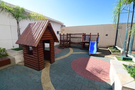 Apartamento para alugar com 66m², 2 quartos e 2 vagasÁrea comum - Playground